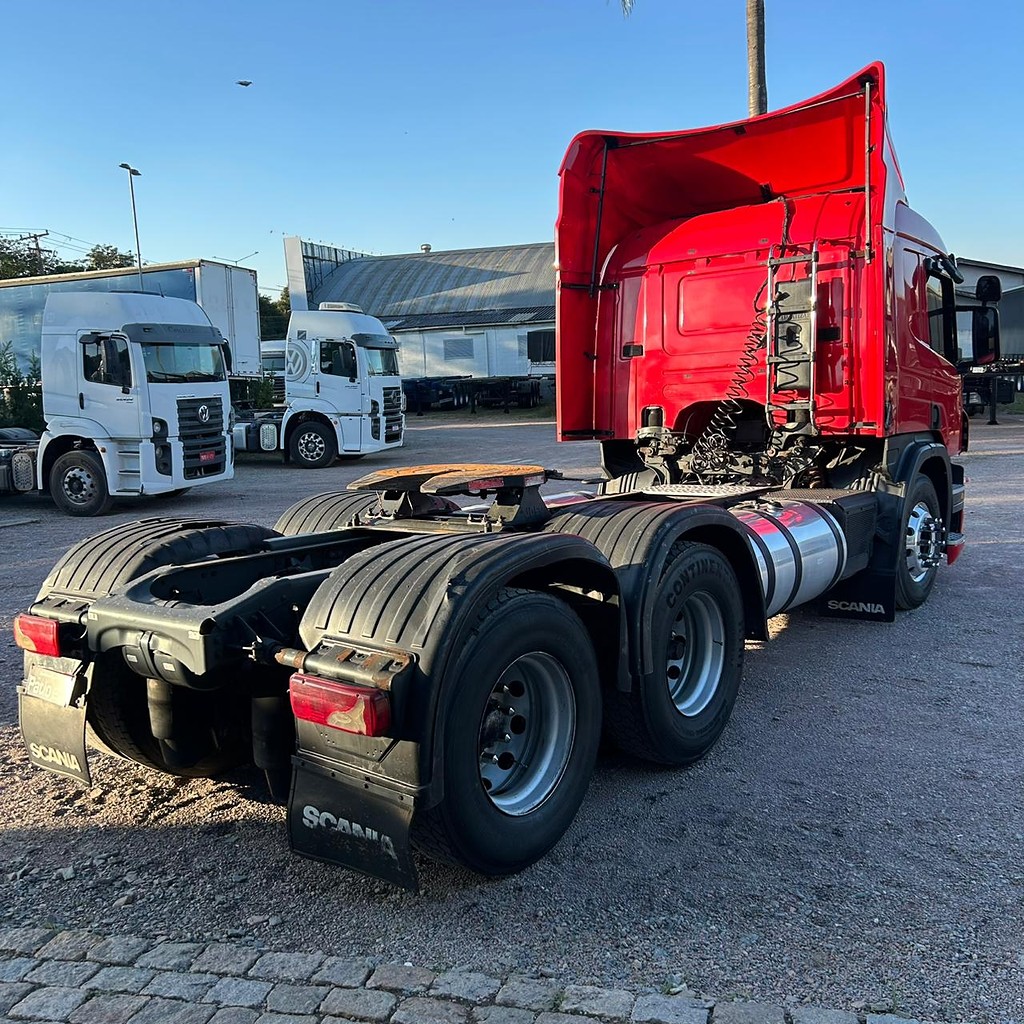 Caminhão SCANIA P340 Cavalo Mecânico ANO 2011 de Patio 201 Caminhoes e Carretas no Paraná