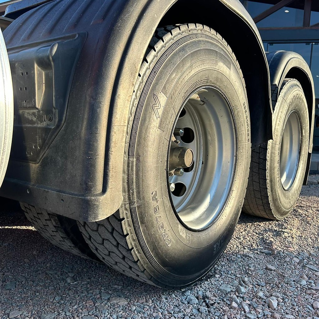 Caminhão SCANIA P340 Cavalo Mecânico ANO 2011 de Patio 201 Caminhoes e Carretas no Paraná