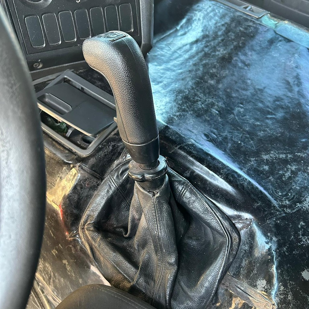 Caminhão SCANIA P340 Cavalo Mecânico ANO 2011 de Patio 201 Caminhoes e Carretas no Paraná