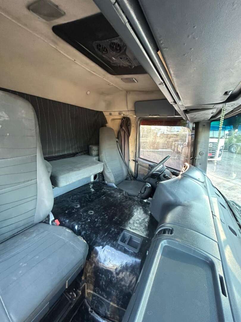 Caminhão SCANIA P340 Cavalo Mecânico ANO 2011 de Patio 201 Caminhoes e Carretas no Paraná