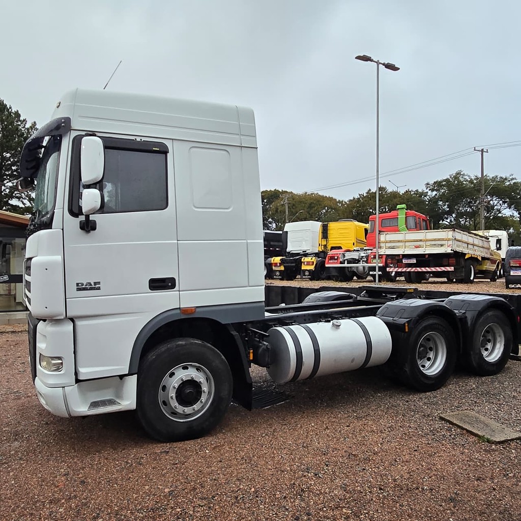 Caminhão DAF XF105 510 Cavalo Mecânico ANO 2020 de Patio 201 Caminhoes e Carretas no Paraná