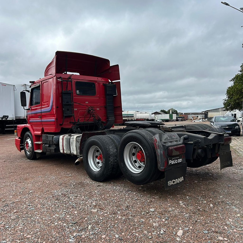 Caminhão SCANIA 113 360 Cavalo Mecânico ANO 1998 de Patio 201 Caminhoes e Carretas no Paraná