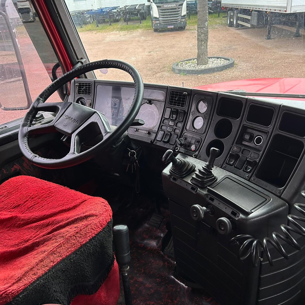 Caminhão SCANIA 113 360 Cavalo Mecânico ANO 1998 de Patio 201 Caminhoes e Carretas no Paraná
