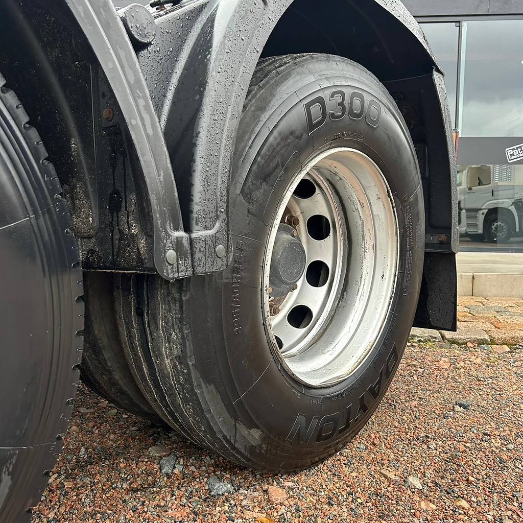 Caminhão IVECO HI ROAD 440 Cavalo Mecânico ANO 2022 de Patio 201 Caminhoes e Carretas no Paraná