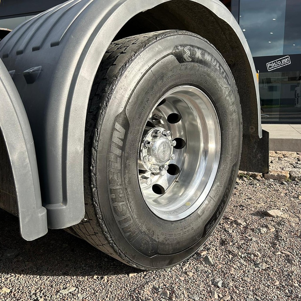Caminhão IVECO STRALIS 480 Cavalo Mecânico ANO 2013 de Patio 201 Caminhoes e Carretas no Paraná