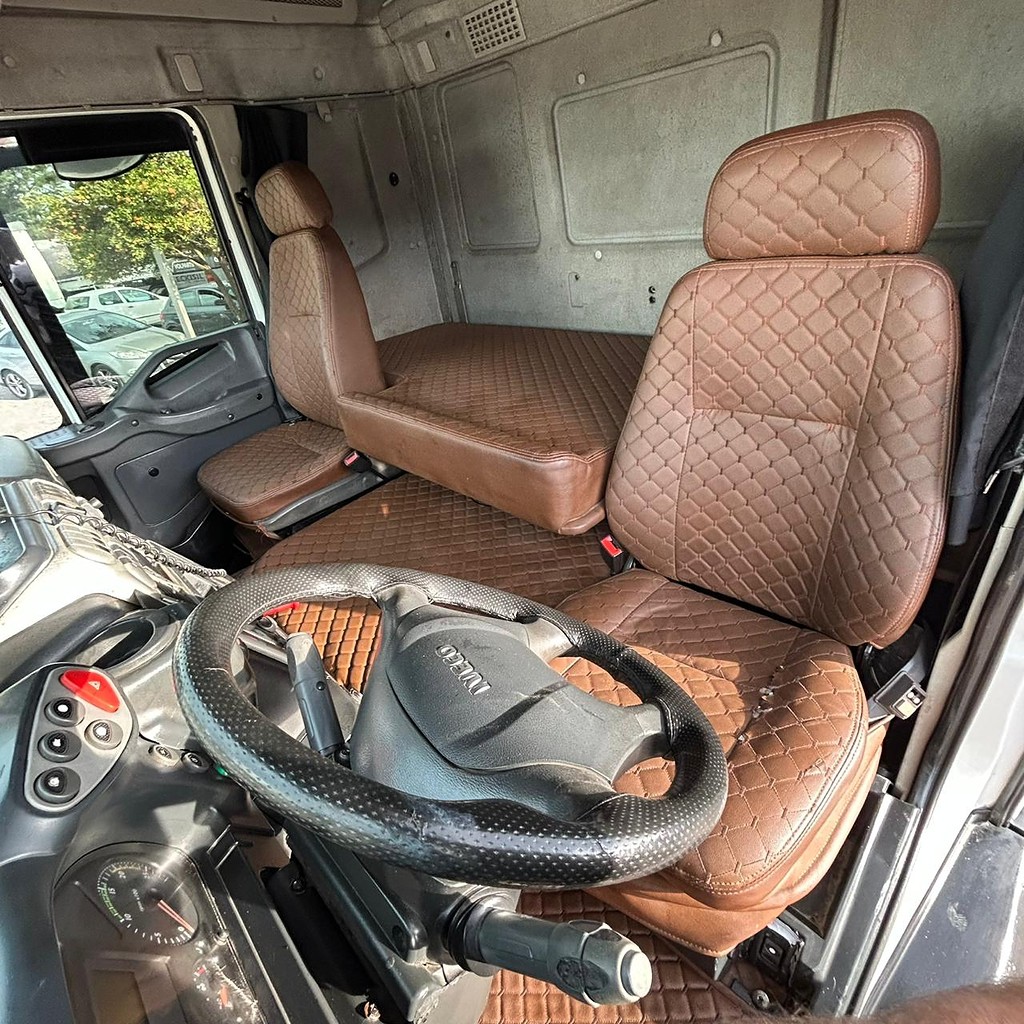 Caminhão IVECO STRALIS 480 Cavalo Mecânico ANO 2013 de Patio 201 Caminhoes e Carretas no Paraná