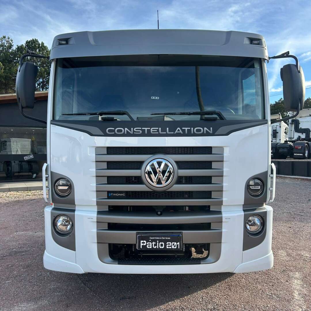 Caminhão VOLKSWAGEN VW 26320 Roll on off ANO 2023 de Patio 201 Caminhoes e Carretas no Paraná