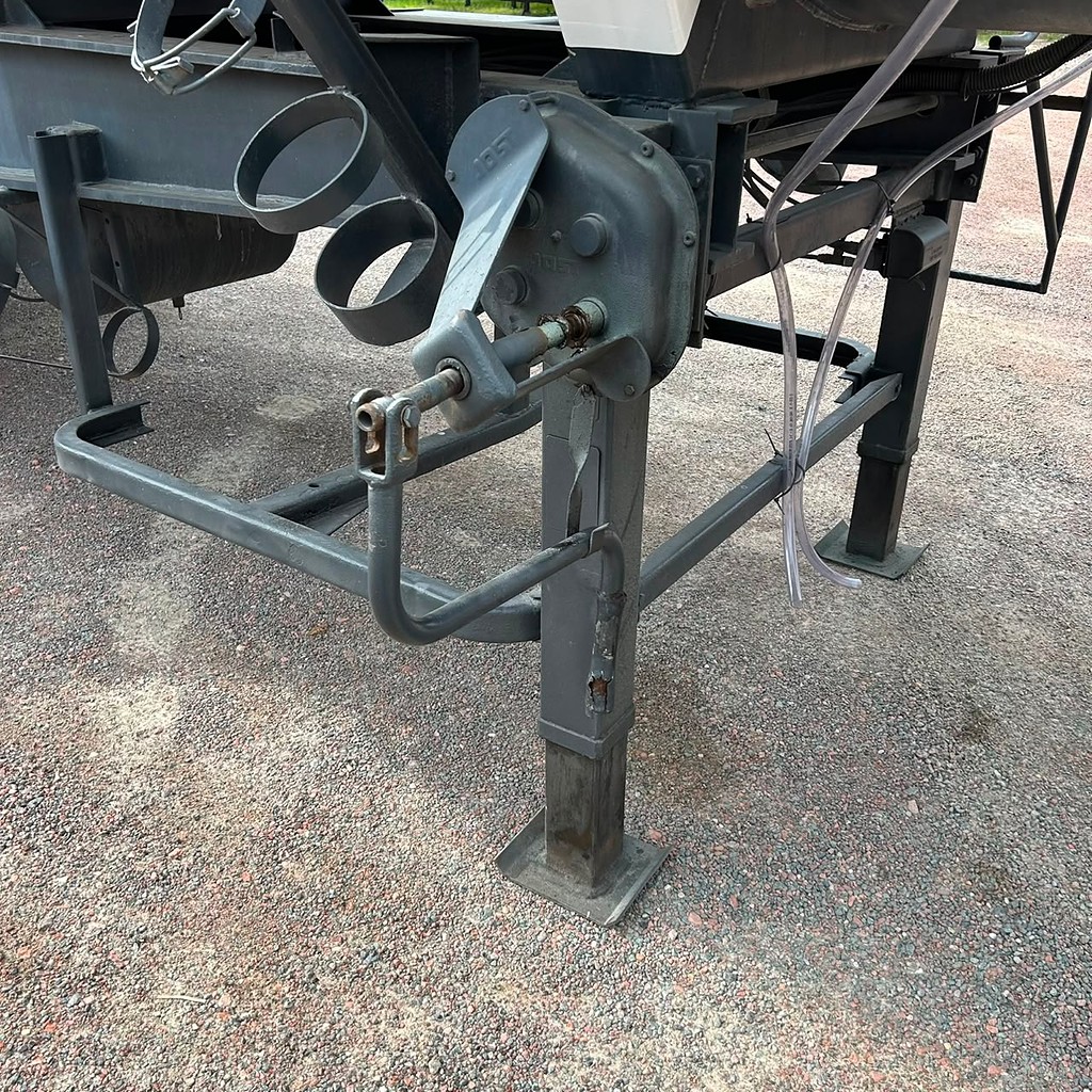 Carreta BITREM TANQUE INOX Outros ANO 2009 4 Eixos de Patio 201 Caminhoes e Carretas no Paraná