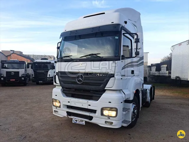 Caminhão MERCEDES BENZ MB 2544 AXOR Cavalo Mecânico ANO 2010 de Laf Caminhões no Paraná