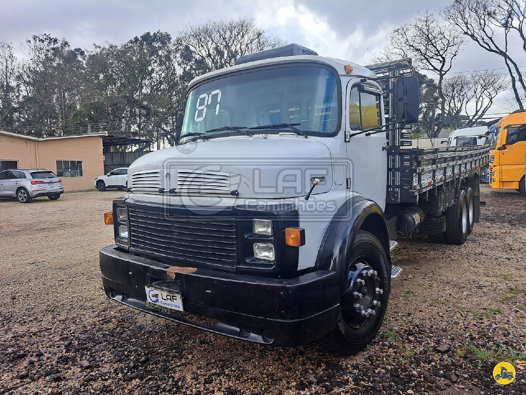 Caminhão MERCEDES BENZ MB 1318 Carroceria ANO 1987 de Laf Caminhões no Paraná