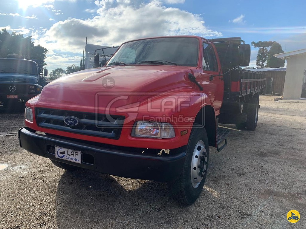 Caminhão FORD F-12000 Carroceria ANO 1995 de Laf Caminhões no Paraná