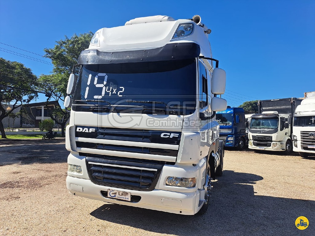 Caminhão DAF CF85 410 Cavalo Mecânico ANO 2019 de Laf Caminhões no Paraná