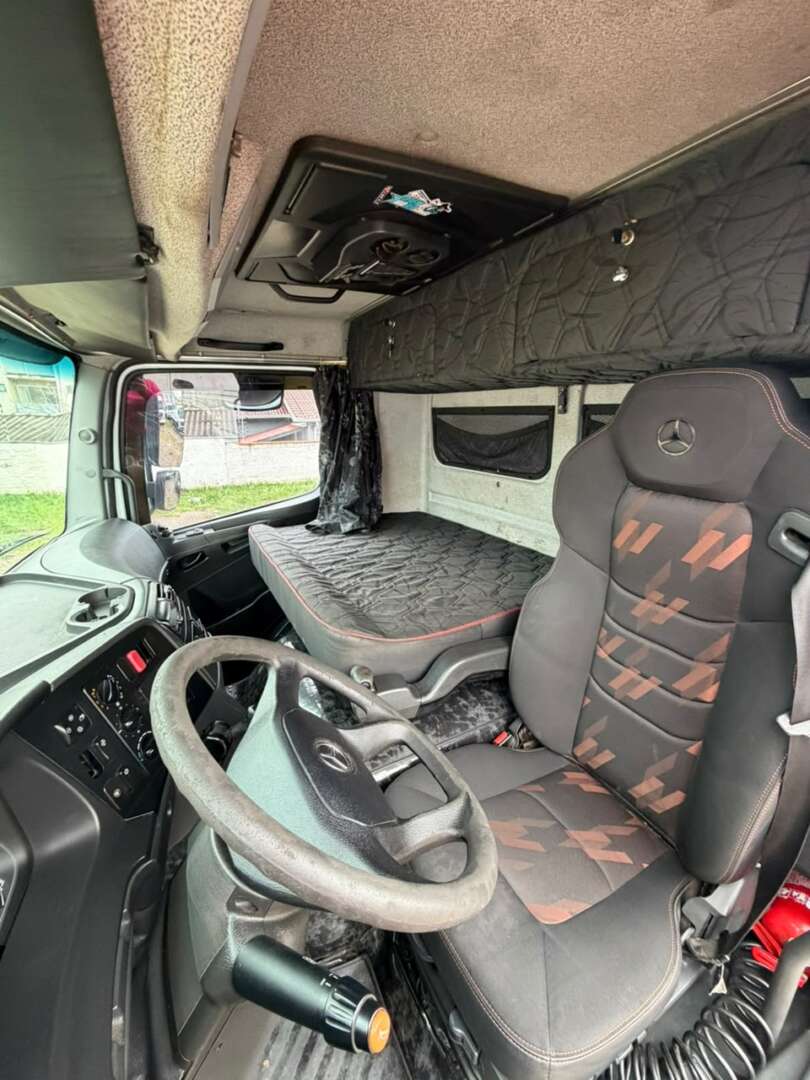 Caminhão MERCEDES BENZ MB 2430 Prancha ANO 2020 de Alfredo CWB no Paraná