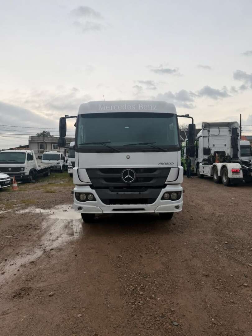 Caminhão MERCEDES BENZ MB 2430 Prancha ANO 2020 de Alfredo CWB no Paraná