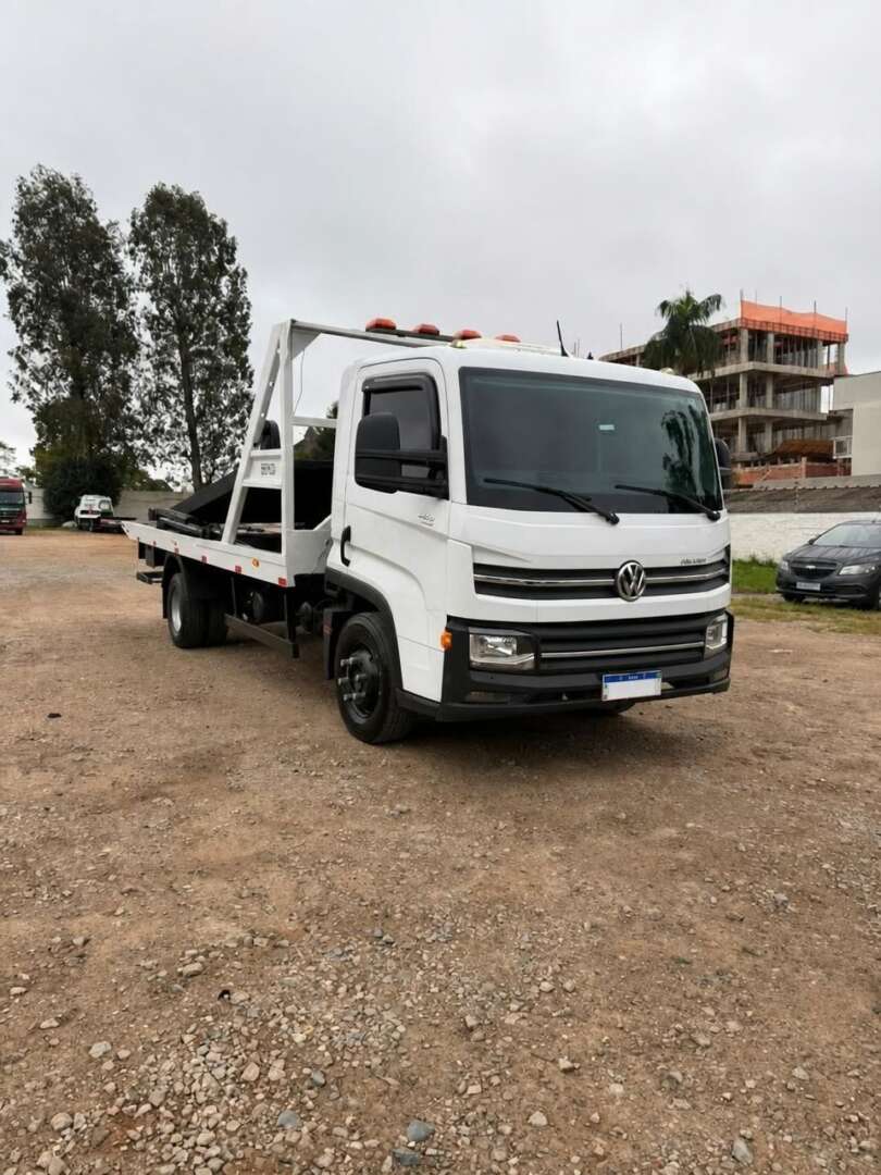 Caminhão VOLKSWAGEN VW 9170 Plataforma Guincho ANO 2019 de Alfredo CWB no Paraná
