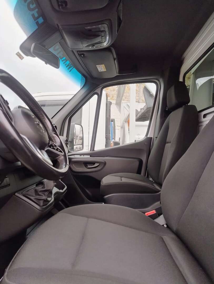 Caminhão MERCEDES BENZ SPRINTER Plataforma Guincho ANO 2024 de Alfredo CWB no Paraná