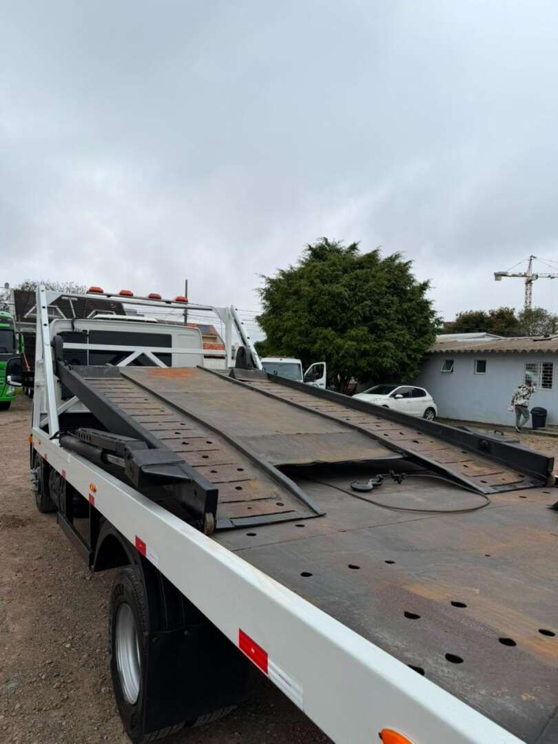 Caminhão VOLKSWAGEN VW 9170 Plataforma Guincho ANO 2019 de Alfredo CWB no Paraná