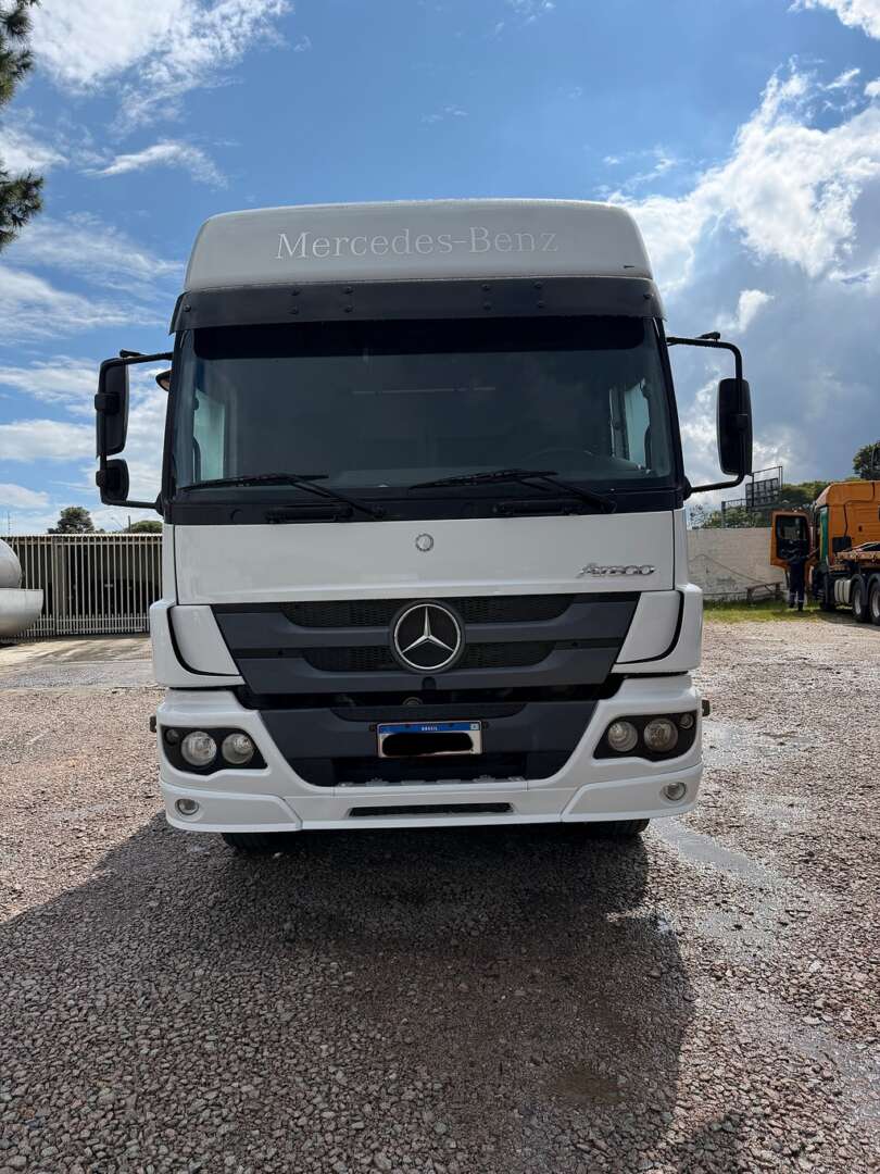 Caminhão MERCEDES BENZ MB 3030 Prancha ANO 2020 de Alfredo CWB no Paraná