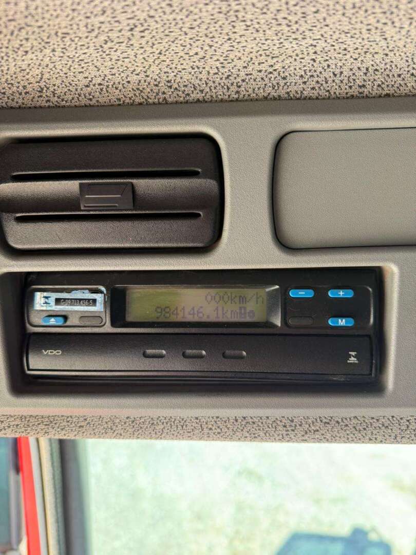 Caminhão MERCEDES BENZ MB 1719 Plataforma Guincho ANO 2015 de Alfredo CWB no Paraná