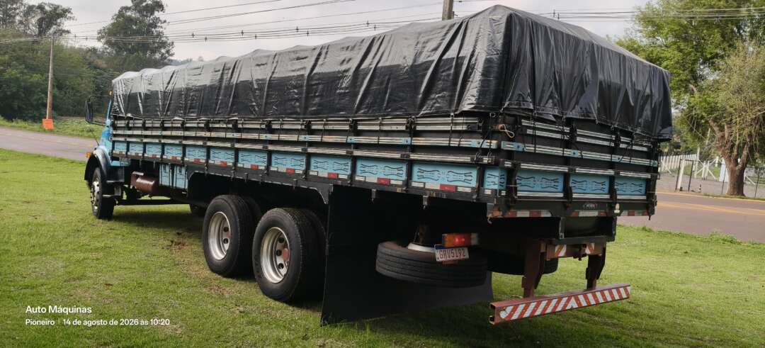 Caminhão MERCEDES BENZ MB 1513 Graneleiro ANO 1987 de Auto Máquinas Palotina no Paraná