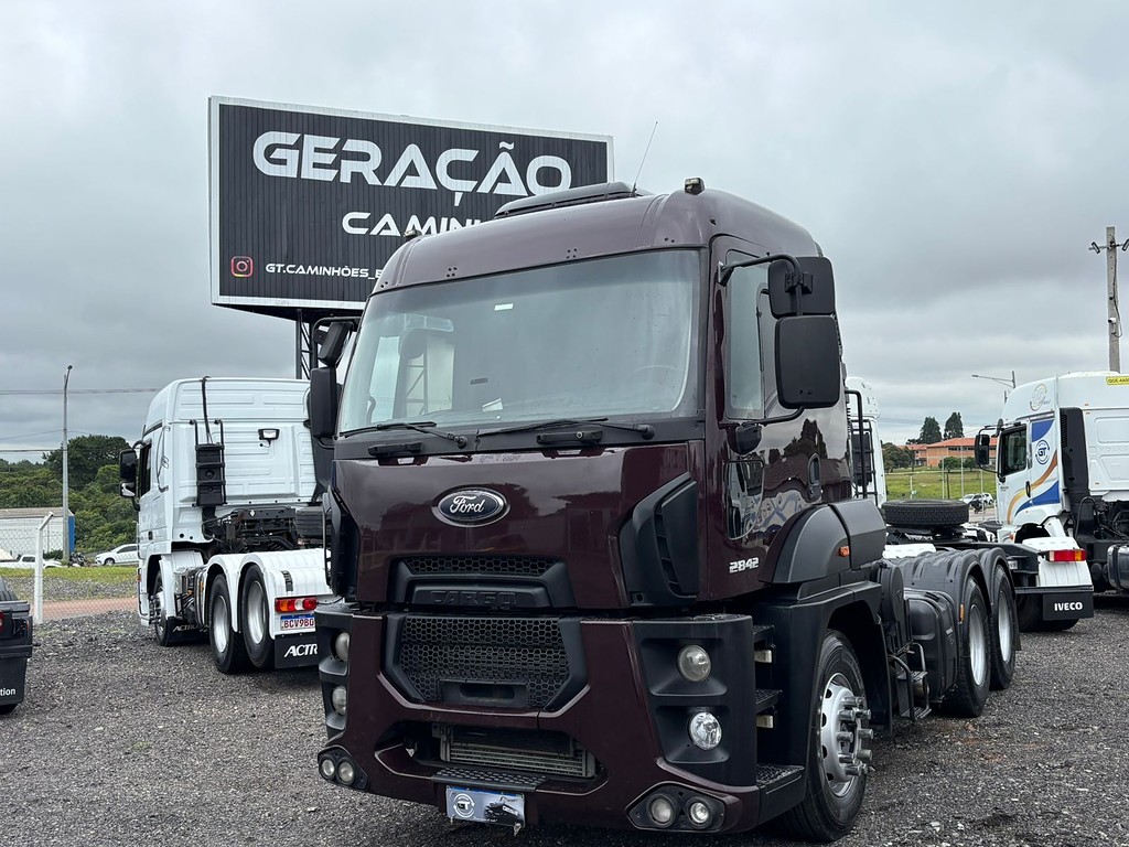 Caminhão FORD CARGO 2842 Cavalo Mecânico ANO 2014 de Geração Caminhões e Carretas no Paraná