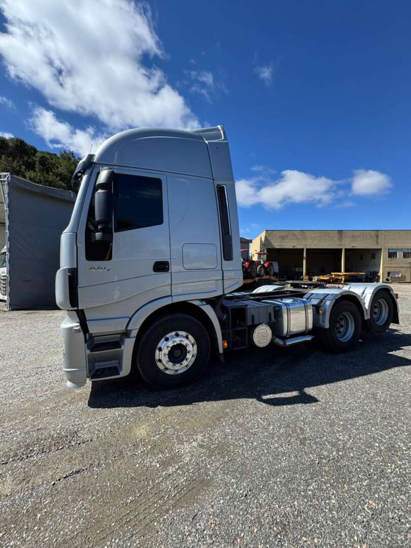 Caminhão IVECO HI WAY 440 Cavalo Mecânico ANO 2020 de Geração Caminhões e Carretas no Paraná