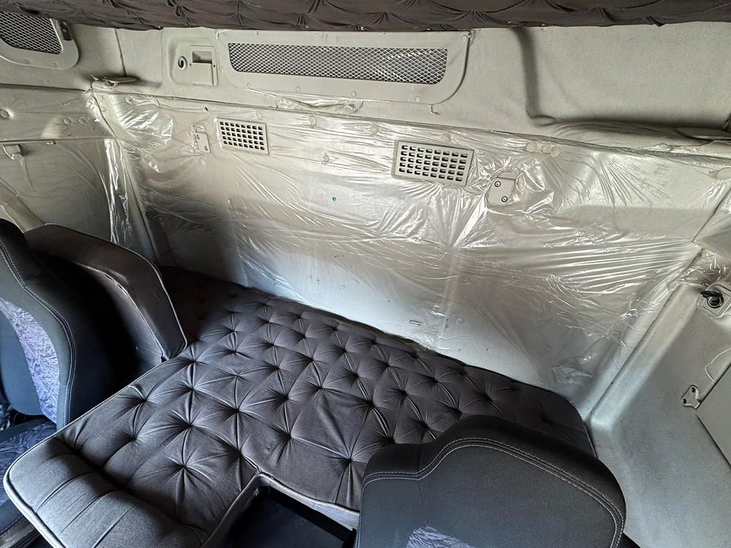 Caminhão IVECO HI WAY 440 Cavalo Mecânico ANO 2020 de Geração Caminhões e Carretas no Paraná