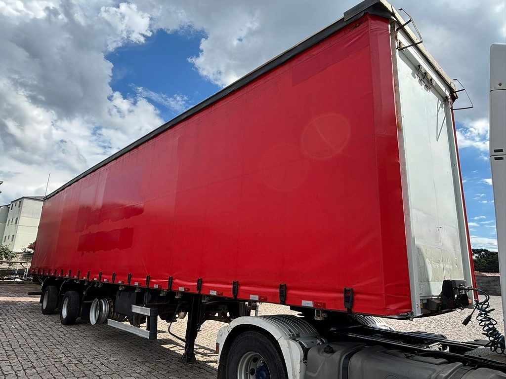 Carreta SEMI-REBOQUE BAU SIDER Facchini ANO 2013 1+1+1 Vanderleia de Geração Caminhões e Carretas no Paraná