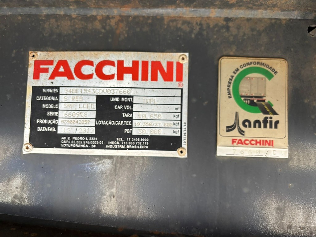Carreta SEMI-REBOQUE BAU SIDER Facchini ANO 2013 1+1+1 Vanderleia de Geração Caminhões e Carretas no Paraná