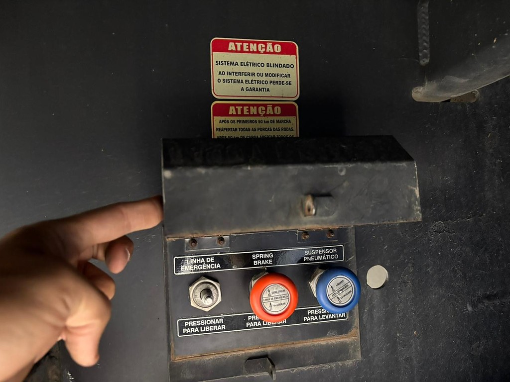 Caminhão FORD CARGO 2842 Conjunto Cavalo + Carreta ANO 2014 de Geração Caminhões e Carretas no Paraná