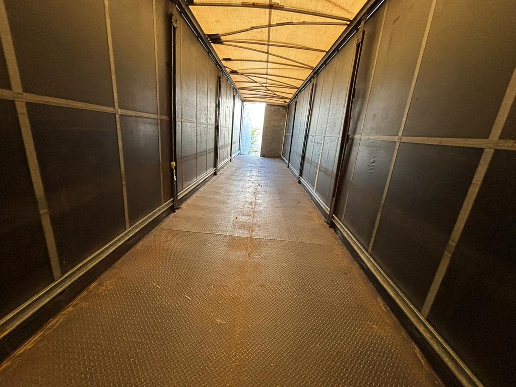 Caminhão FORD CARGO 2842 Conjunto Cavalo + Carreta ANO 2014 de Geração Caminhões e Carretas no Paraná