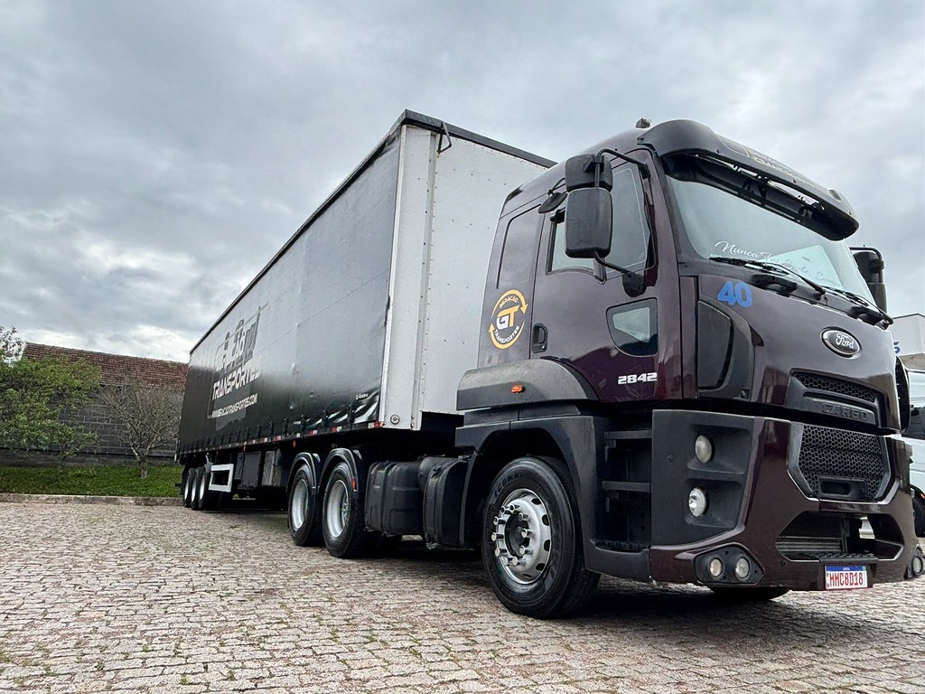Caminhão FORD CARGO 2842 Conjunto Cavalo + Carreta ANO 2014 de Geração Caminhões e Carretas no Paraná