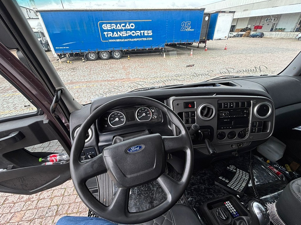 Caminhão FORD CARGO 2842 Conjunto Cavalo + Carreta ANO 2014 de Geração Caminhões e Carretas no Paraná