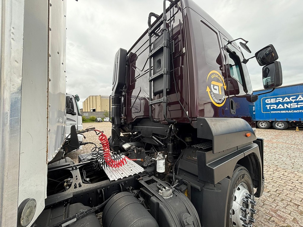 Caminhão FORD CARGO 2842 Conjunto Cavalo + Carreta ANO 2014 de Geração Caminhões e Carretas no Paraná