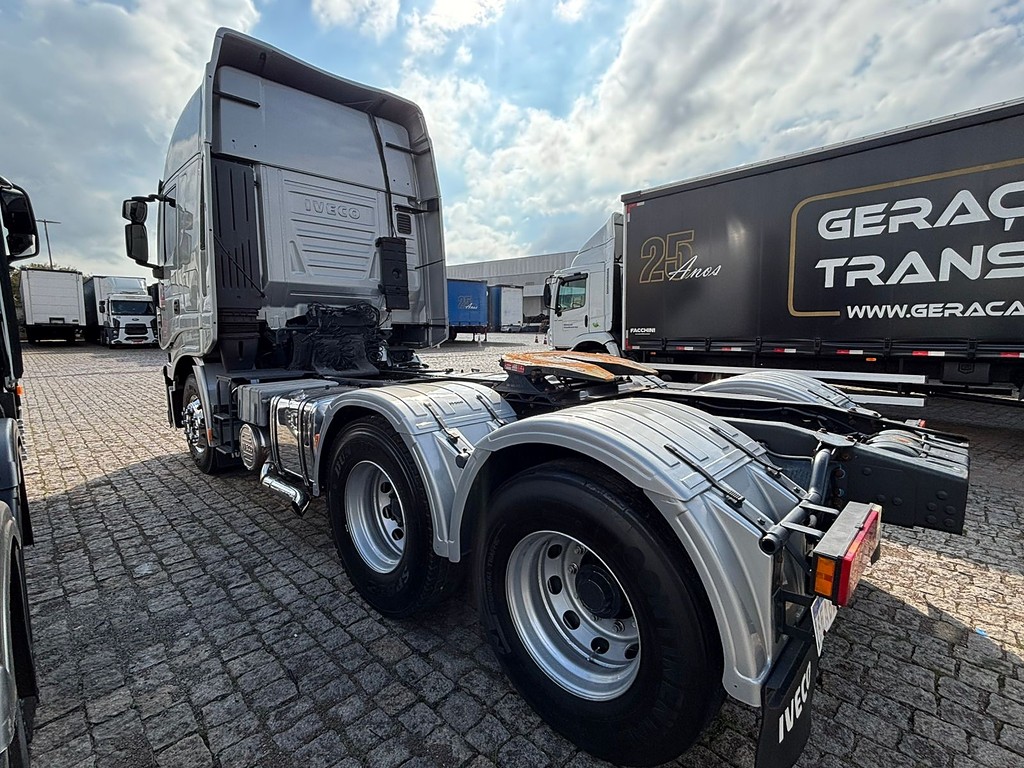 Caminhão IVECO HI WAY 440 Cavalo Mecânico ANO 2020 de Geração Caminhões e Carretas no Paraná