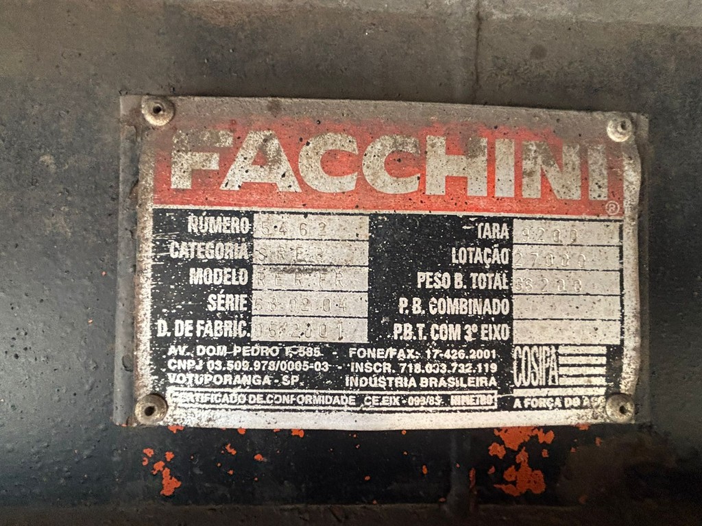 Carreta SEMI-REBOQUE BAU SIDER Facchini ANO 2001 3 Eixos de Geração Caminhões e Carretas no Paraná