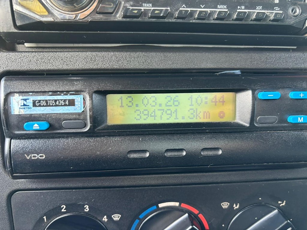 Caminhão MERCEDES BENZ MB 1016 Baú Furgão ANO 2014 de Geração Caminhões e Carretas no Paraná