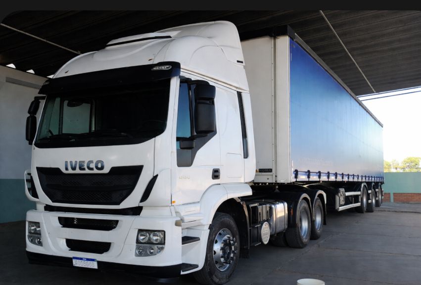 Caminhão IVECO HI ROAD 440 Cavalo Mecânico ANO 2020 de Geração Caminhões e Carretas no Paraná