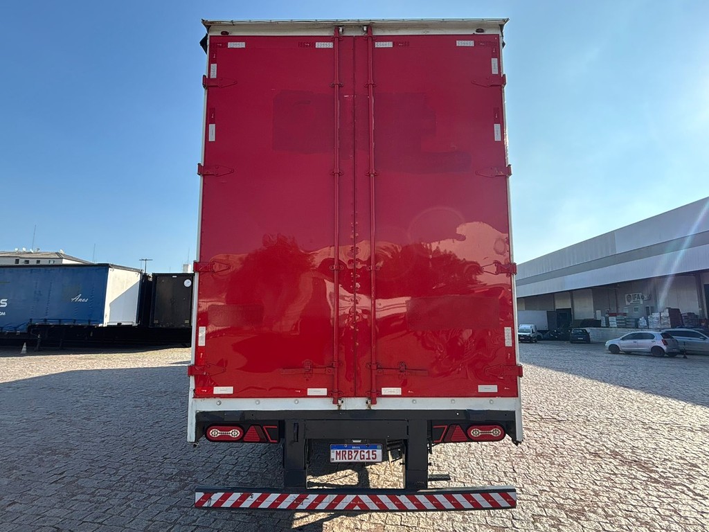 Carreta SEMI-REBOQUE BAU SIDER Randon ANO 2008 1+1+1 Vanderleia de Geração Caminhões e Carretas no Paraná