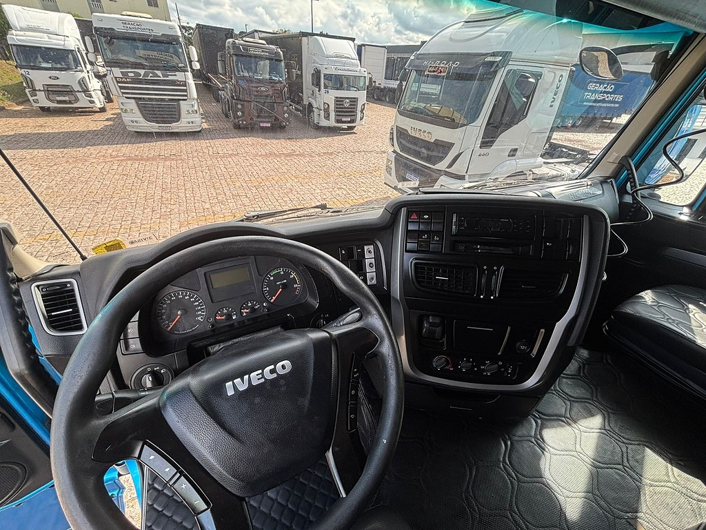 Caminhão IVECO HI WAY 440 Cavalo Mecânico ANO 2019 de Geração Caminhões e Carretas no Paraná