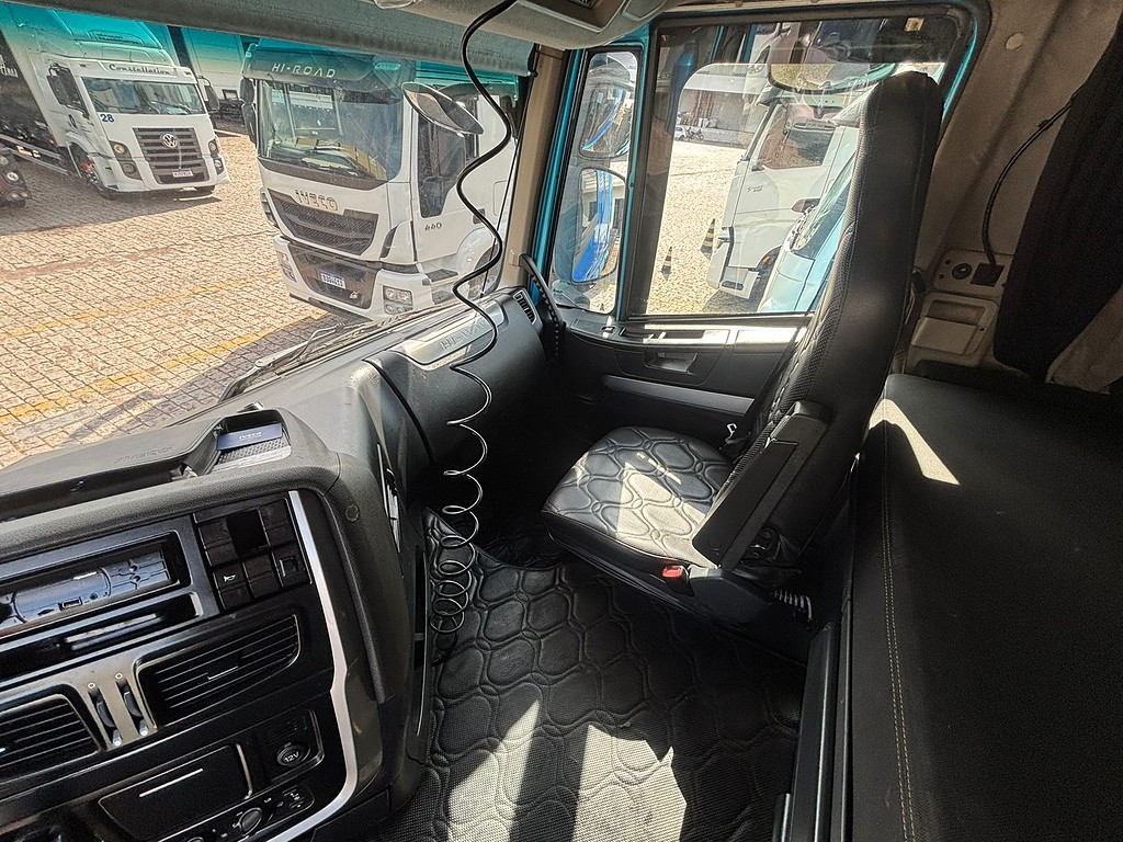 Caminhão IVECO HI WAY 440 Cavalo Mecânico ANO 2019 de Geração Caminhões e Carretas no Paraná