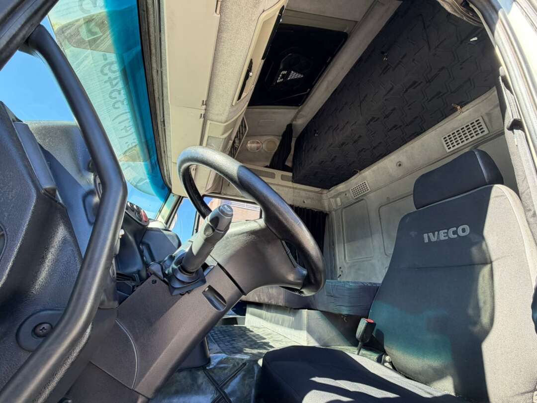 Caminhão IVECO STRALIS 440 Cavalo Mecânico ANO 2014 de Geração Caminhões e Carretas no Paraná