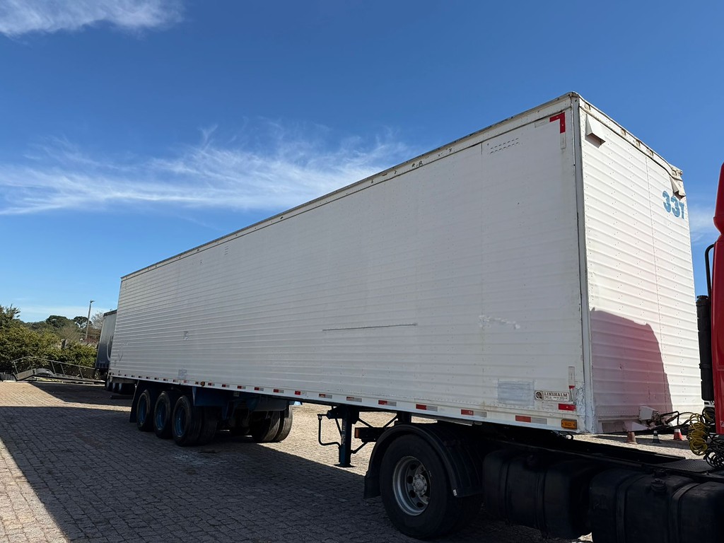 Carreta SEMI-REBOQUE BAU FURGAO Linshalm ANO 2002 1 Eixo de Geração Caminhões e Carretas no Paraná