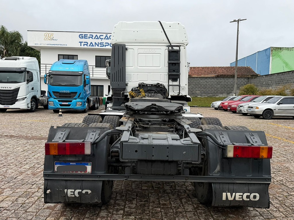 Caminhão IVECO STRALIS 440 Cavalo Mecânico ANO 2013 de Geração Caminhões e Carretas no Paraná