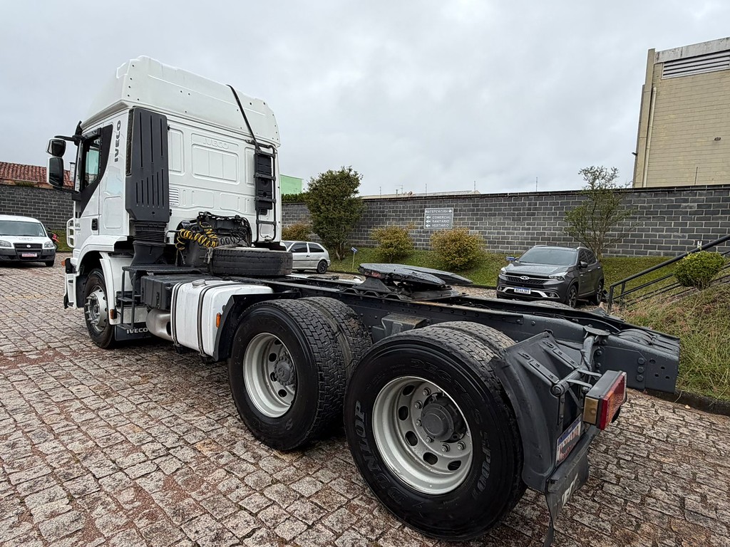 Caminhão IVECO STRALIS 440 Cavalo Mecânico ANO 2013 de Geração Caminhões e Carretas no Paraná