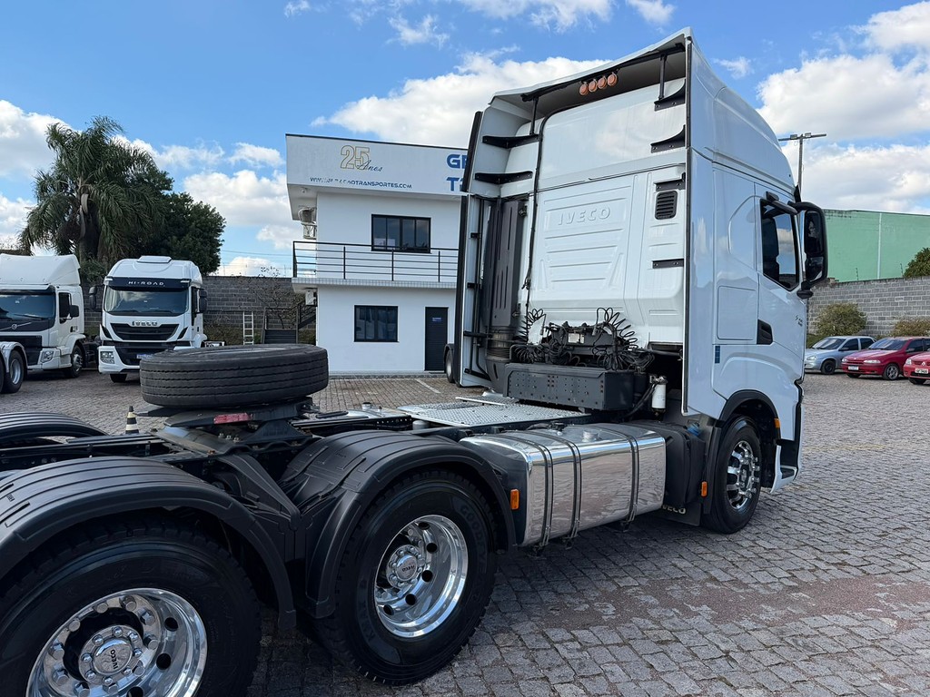 Caminhão IVECO S-WAY 540 Cavalo Mecânico ANO 2023 de Geração Caminhões e Carretas no Paraná