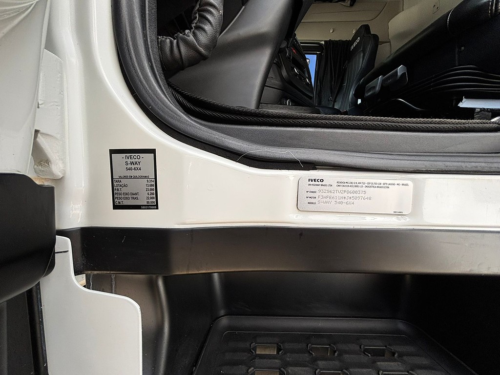 Caminhão IVECO S-WAY 540 Cavalo Mecânico ANO 2023 de Geração Caminhões e Carretas no Paraná