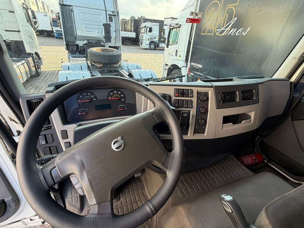 Caminhão VOLVO VM 330 Cavalo Mecânico ANO 2021 de Geração Caminhões e Carretas no Paraná
