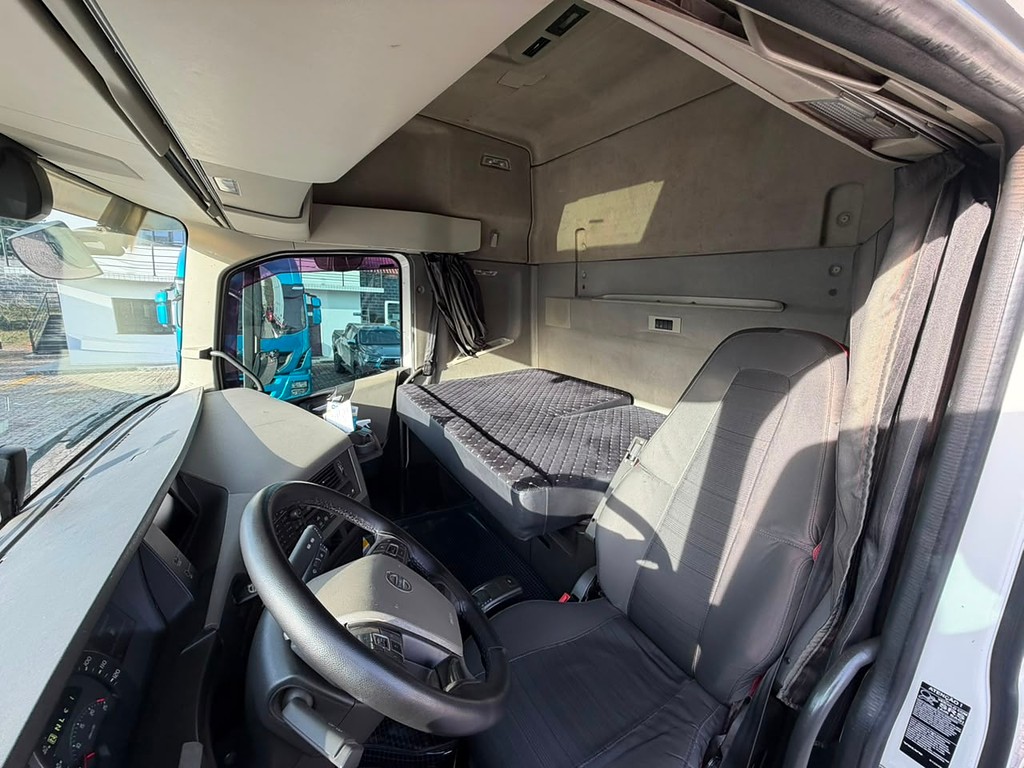 Caminhão VOLVO FH 540 Cavalo Mecânico ANO 2018 de Geração Caminhões e Carretas no Paraná