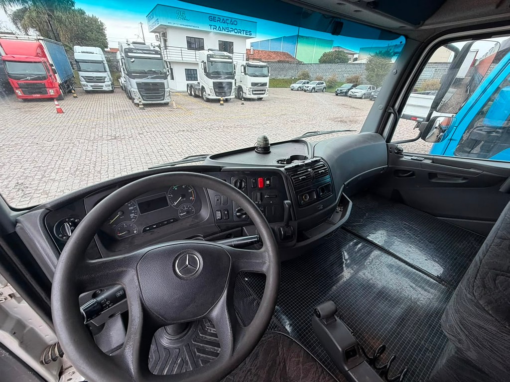 Caminhão MERCEDES BENZ MB 2544 Cavalo Mecânico ANO 2016 de Geração Caminhões e Carretas no Paraná